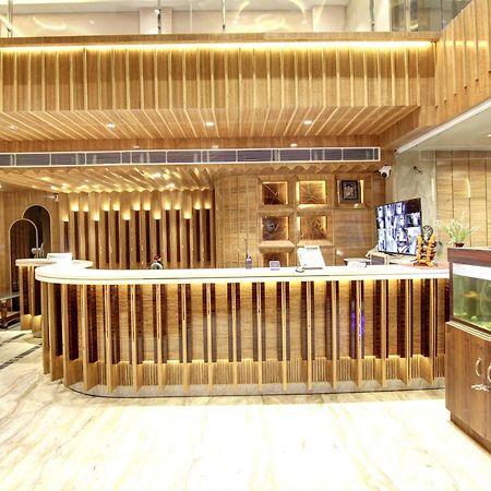 Hotel Krishna Plaza 'New Delhi' - By M S Hospitality Ngoại thất bức ảnh