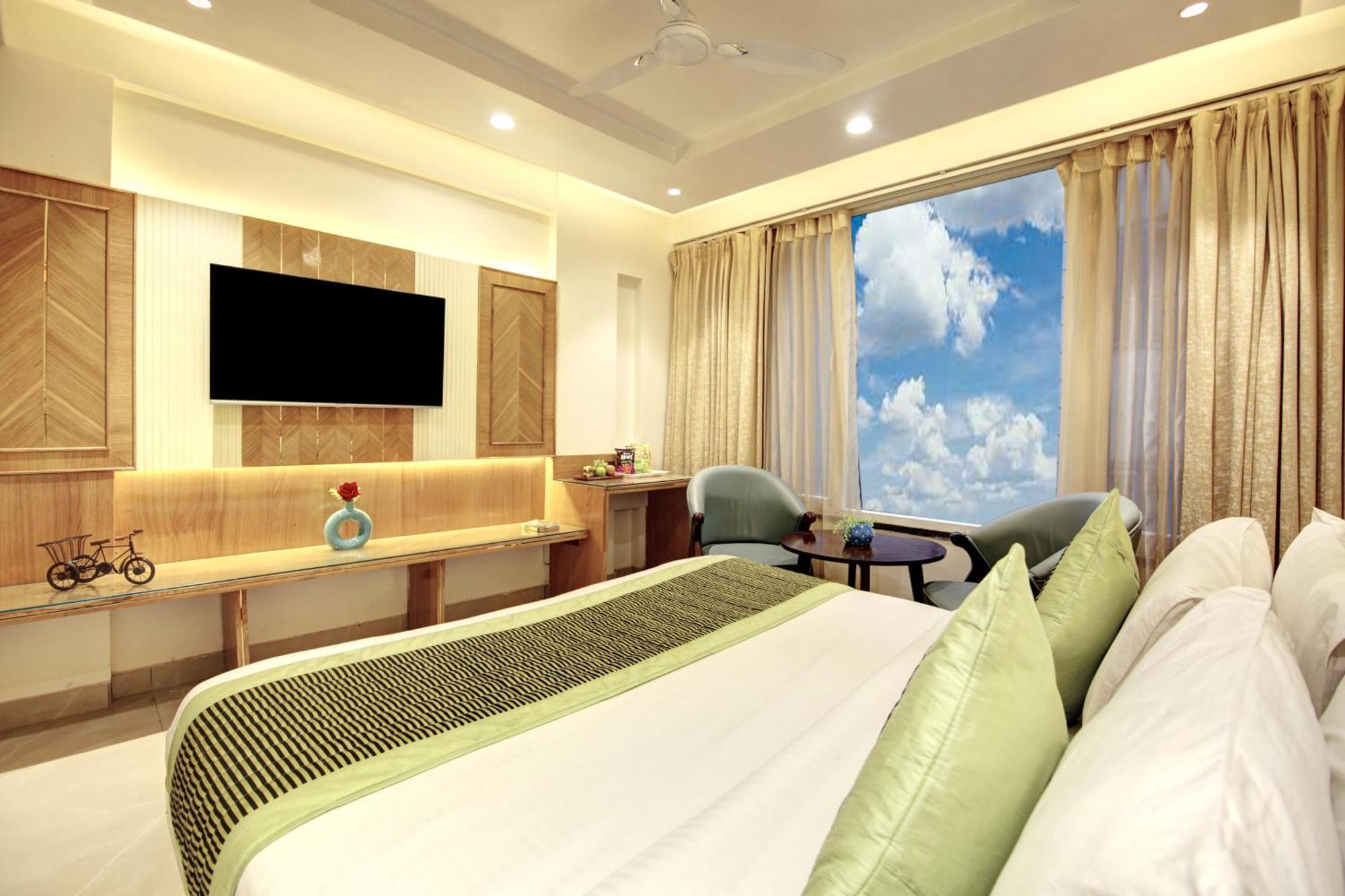 Hotel Krishna Plaza 'New Delhi' - By M S Hospitality Ngoại thất bức ảnh