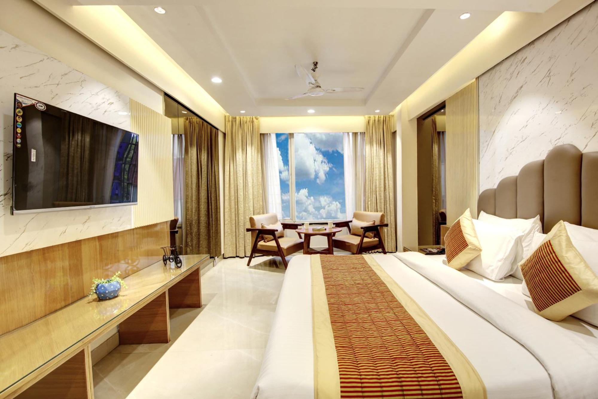 Hotel Krishna Plaza 'New Delhi' - By M S Hospitality Ngoại thất bức ảnh