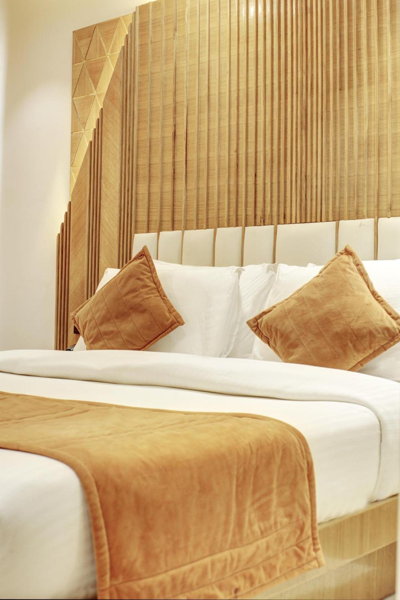 Hotel Krishna Plaza 'New Delhi' - By M S Hospitality Ngoại thất bức ảnh